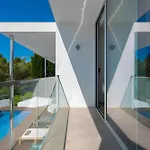 Villa 10-9